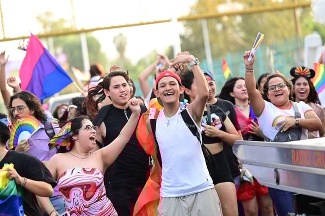 Marchan en Gómez Palacio y Lerdo por el Orgullo LGBT+ Marchan en Gómez Palacio y Lerdo por el Orgullo LGBT+