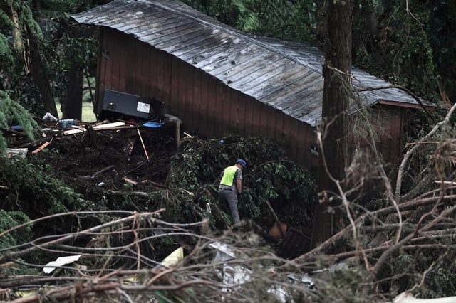 Inundaciones en Texas dejan más de 100 muertos y más de 160 desaparecidos Inundaciones en Texas dejan más de 100 muertos y más de 160 desaparecidos