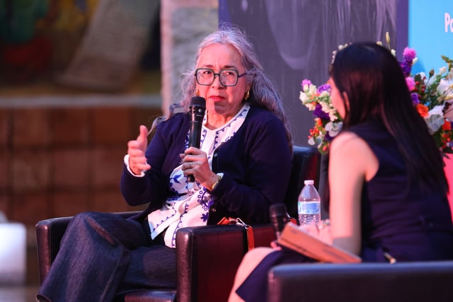Coahuilenses recibieron a Cristina Rivera Garza en la FINA 2025 Coahuilenses recibieron a Cristina Rivera Garza en la FINA 2025
