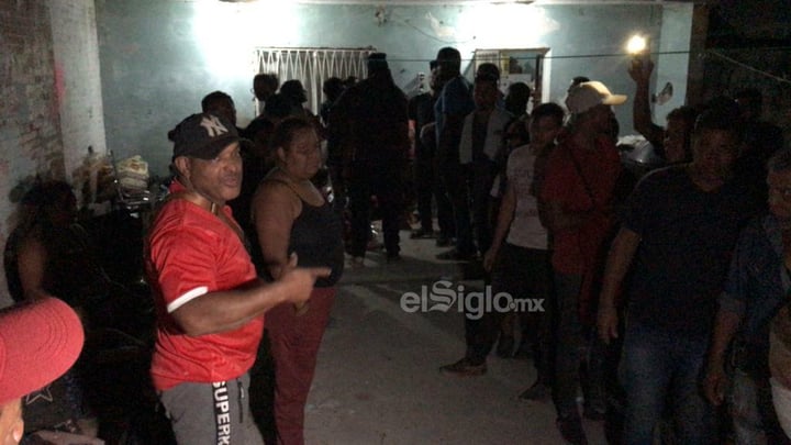 Migrantes en Torreón denuncian extorsiones de las autoridades