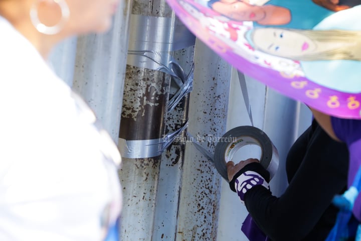Familias de víctimas de feminicidio toman edificio Coahuila