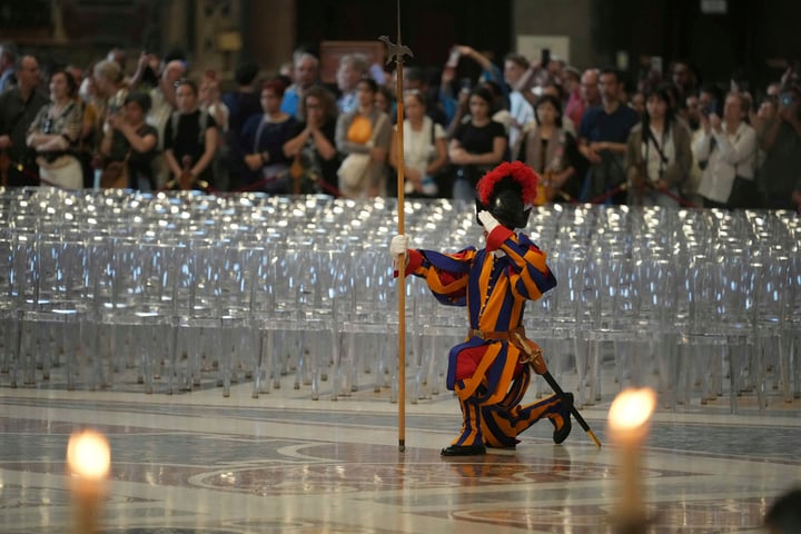 Guardia Suiza Pontificia, entre encargados de la seguridad del cónclave