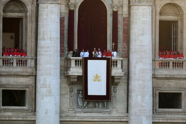Cardenal Robert Prevost de Estados Unidos, elegido papa León XIV