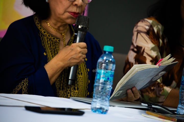 Encabezados por Marianne Toussaint, poetas comparten sus versos en la Feria Internacional del Libro Coahuila