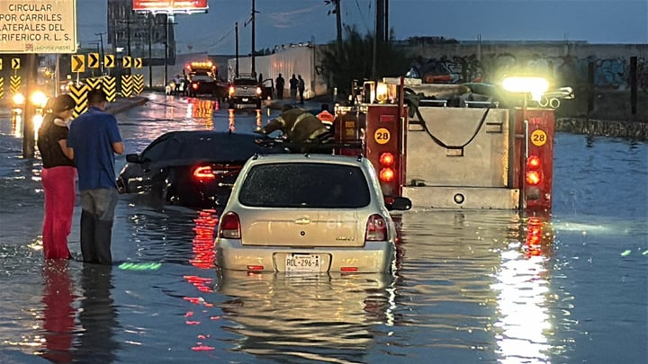 Se inundan diversas zonas de Torreón tras las lluvias