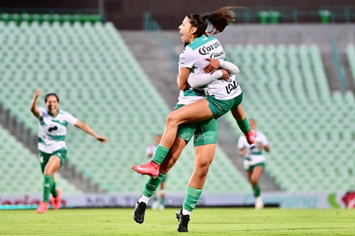 Extra, Extra... Ganan las Guerreras a Chivas en el Estadio Corona