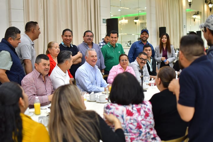 Se reúne alcalde de Torreón con trabajadores sindicalizados del Ayuntamiento