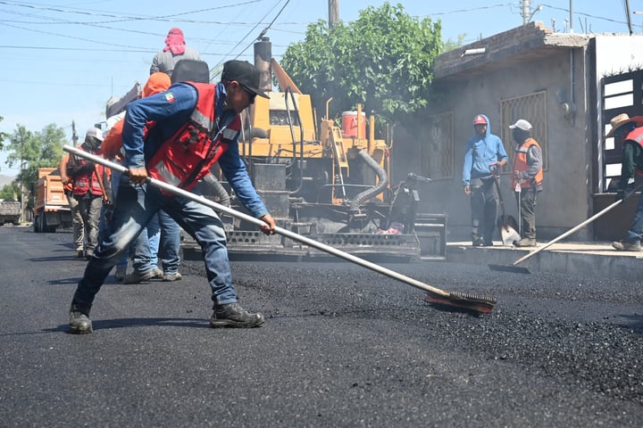 Obras de pavimentación en la Calle Cuauhtémoc. (DIANA GONZÁLEZ)