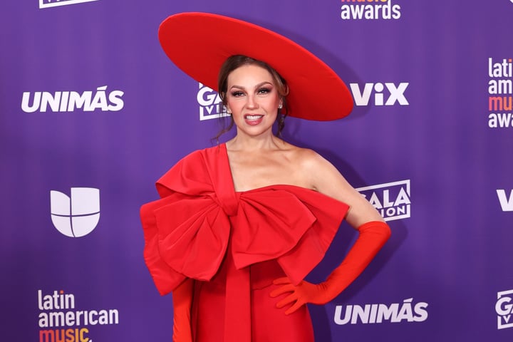 Thalía desfila en los Latin American Music Awards
