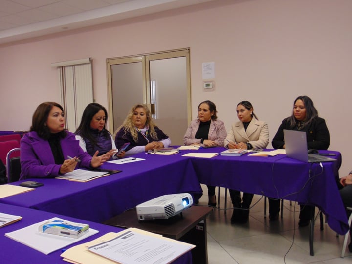 Secretaria de las Mujeres en Coahuila se reúne con titulares de los Institutos Municipales