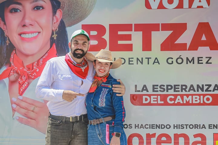 Attolini Murra y Betzabé Martínez. 