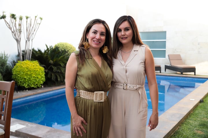 Mónica y Lily.