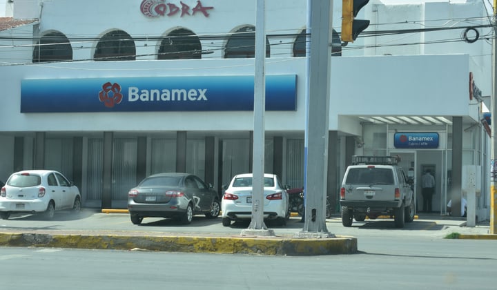 Banamex restablece operaciones tras fallas reportadas por clientes