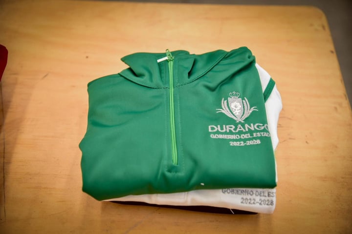 Distribuirán más de 113 mil uniformes escolares en La Laguna de Durango