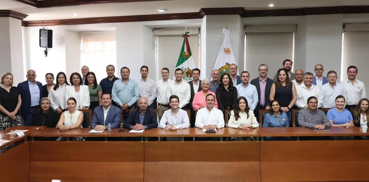 Manolo Jiménez llama a su gabinete a redoblar esfuerzos en lo que queda de 2025