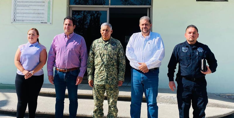 Se reúnen alcaldes electos de la Sureste con el Ejército Mexicano