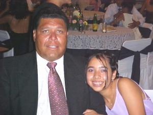 Ing. Juan Roberto Maldonado Romo, con su sobrina Sarahì de Dios Triana Reyna;