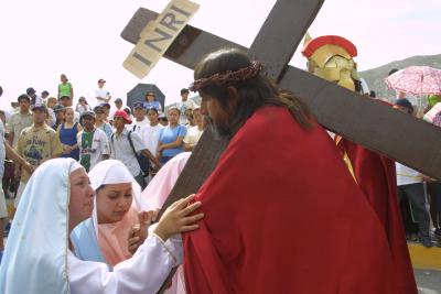 El Obispo José Guadalupe Galván Galindo dijo que la oración que hace la Iglesia es para recibir los frutos de la muerte de Cristo. Además exhortó a los católicos a motivarse y cuando sea necesario ayudarse unos a otros.