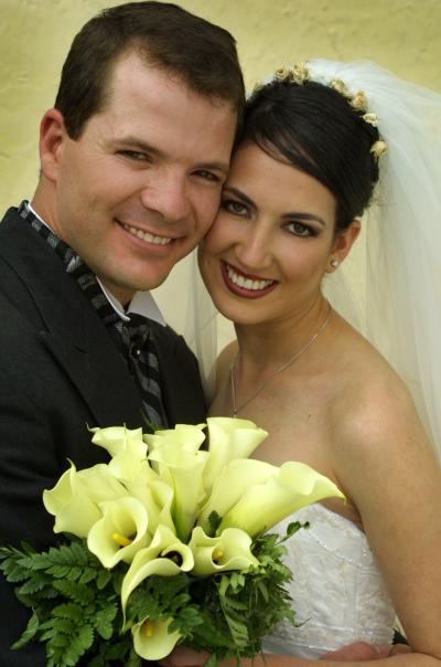 Sr. Fernando Jalife Sánchez y Srita. Liliana Garza Tijerina contrajeron matrimonio religioso  en la ciudad de Jiménez Chih., el cinco de abril de 2003.