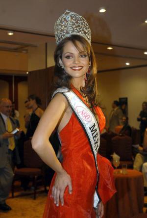 Miss México, Marisol González, momentos antes de su partida a Panamá