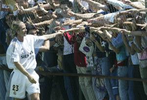 El presidente del club madridista aseveró que creen en el inglés 'como futbolista' y que su contratación es un ejemplo palpable de que desde el Real Madrid trabajan 'en busca del mejor fútbol posible' y un paso más en la tradición histórica de la entidad de hacerse con los mejores jugadores.