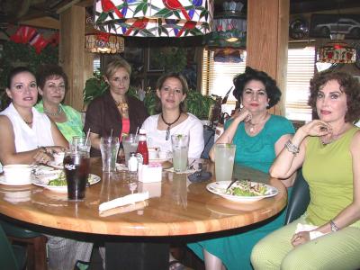 Claudia Silva, Tere Myar, Guadalupe Valdés, Mónica Treviño, Gabriela Sáenz y Martha Orduña.