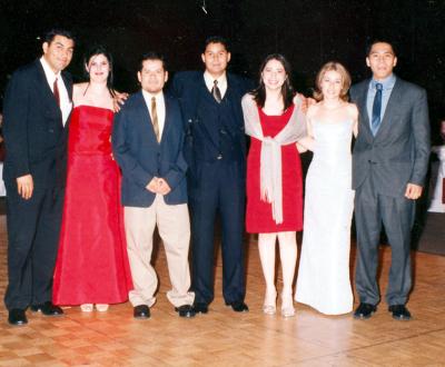 Néstor Fraga, Itzel de Praga, Eblhin Rojo, César romo, Jeaneth García y León Lira.