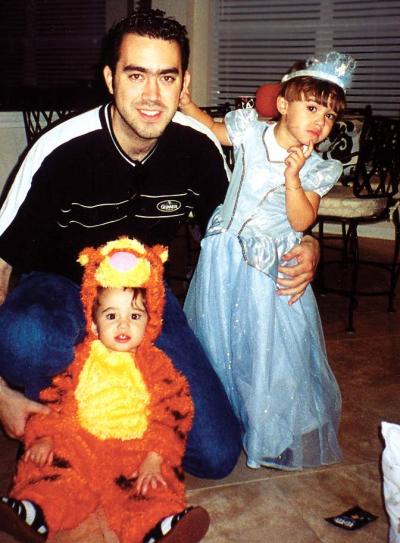 Inigo Arzack con sus sobrinas Arantza y Fernanda Arzack, la última celebró su cumpleñaos