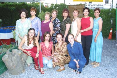 Norma Acuña Cepeda, Irma de Acuña, Luz María de Acuña, Lety de Villa, Berenice Leal, Norma Acuña, Yoly de Acuña, Dulce María de Reyes, Lily Villa, Bere Acuña, Isadora de Ducoulombier y Liliana Acuña.