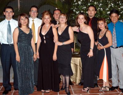 Ángel Fernández, Blanca de Fernández, Juan Carlos Neria, Rosy de Neria, Antonio Elías, Anel de Elías, Carlos Félix, Adriana de Félix, Coco de González invitados al banquete de  boda de la pareja Wever-García