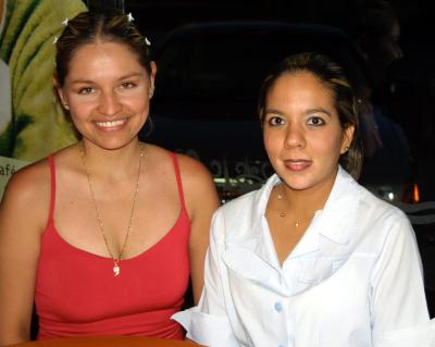 Irma Ávila Martínez y Claudia Vázquez.