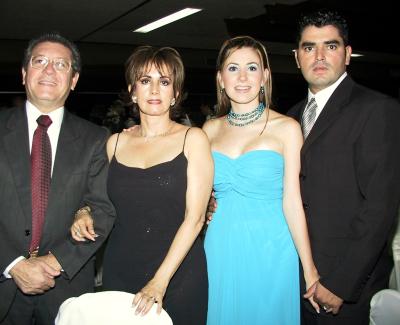 Daniel Sánchez y Lilia M. de Sánchez, Lilia Sánchez de Mortera y Héctor Mortera.