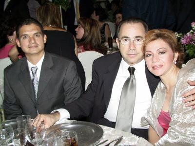 Jorge Ortiz Ramón, Roberto González Treviño y Delia Marta de González