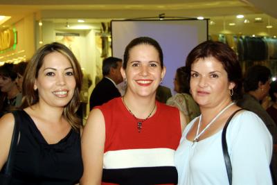 Alida Villarreal, María Inés González Trejo y Cristy C. de Zea.