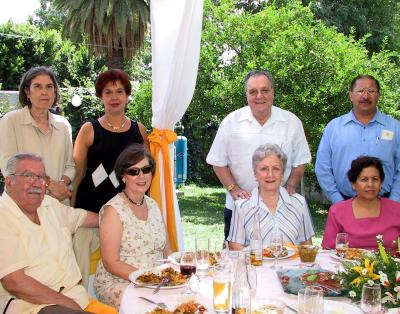 Jesús Martínez Gallegos, Laura de Martínez, Enrique Luengo, Elenita de Luengo, María del Carmen de Pohlenz, Lucía de Ortega y Martha Montaña.