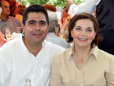 Roberto Garrido y Genoveva de Garrido.