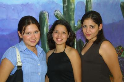 Lucero Albarrán, Perla Saláis y Mariana Ramírez.