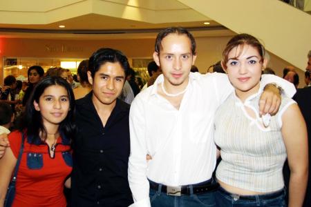 Eva Griselda Morán Núñez, Aldo Rodríguez, Roberto Zamarripa y Gaby Frías.