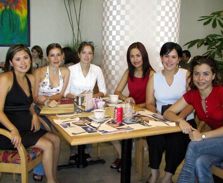 Massiel de Anaya, Lilia de Mortera, Valeria de González, Ruth Orozco, Ana Ma. de García y Sonia García Guzmán.