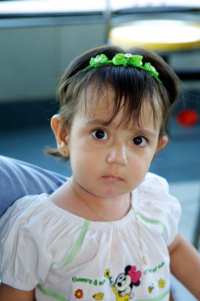 La pequeña Natalia Estefanía Rojo durante un evento infantil.