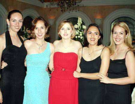 Cristina Velázquez, Paola Velázquez, Keta Bonilla, Lucero Vázquez y Vicky Hernández.