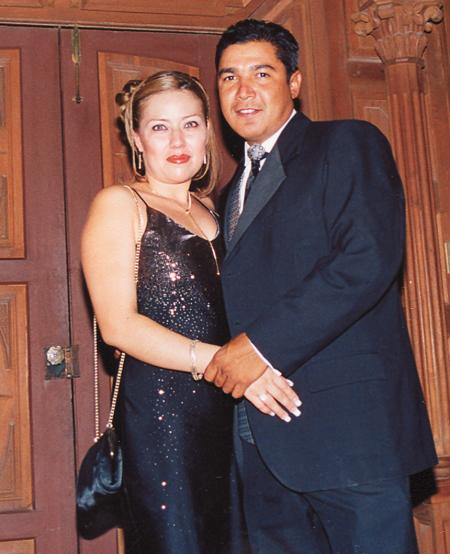 07 agosto
 Olga de Salazar y Salvador Salazar Fierro.