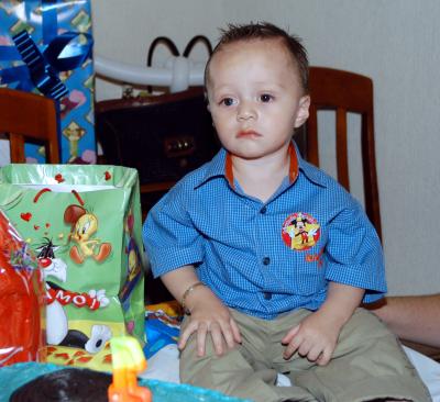 El pequeño Sebastián fue captado en la fiesta de cumpleaños que le ofrecieron sus padres, los señores Jaime Villanueva y Mónica González de Villanueva por su primera año de vida.