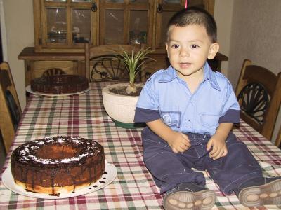 Iker Rafael Caldera Slva celebró su primera año de vida con una merienda preparada por su tía Farah Silva de Rodríguez.