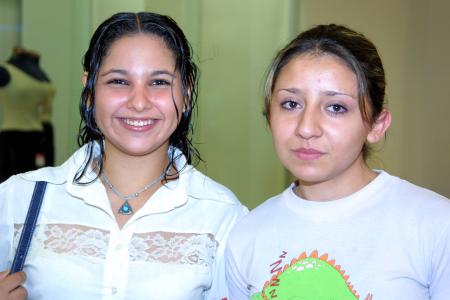 Pamela Guadalupe Flores y Rossana Camacho.