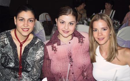 Gaby Alarcón, Pilar Barrios y Valeria Garza.