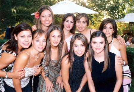 Leslie Hernández, Magda Navarro, Luz María Herrera, Sofía Pámanes, Isabel Cobo, Ana Carmen García, Alejandra Castañeda y Karina Martínez acompañaron a Gabriela Díaz de León en su despedida de soltera.