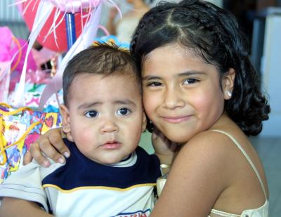 Pablo Emiliano y Alejandra festejaron su primer y séptimo cumpleaños respectivamente.