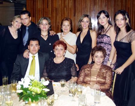 Marcelo Safa, Rebeca  de Silva, Rogelio Silva, Rocío de Valenciana, Luz María de Trujillo, Magdalena Fahur, María del Carmen de Fahur, Bárbara Silva, Jorge Canales, Rocío Pérez y Magdalena de Fahur.