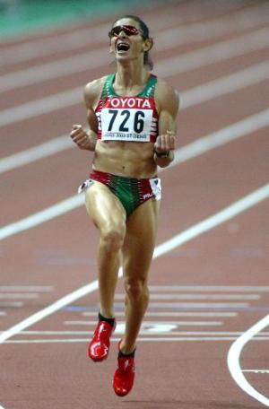 La velocista mexicana Ana Gabriela Guevara se adjudicó la final de la carrera de los 400 metros planos y con ello el título del mundial de atletismo, al establecer una nueva marca personal y recorrer la distancia en 48 segundos y 89 centésimas.